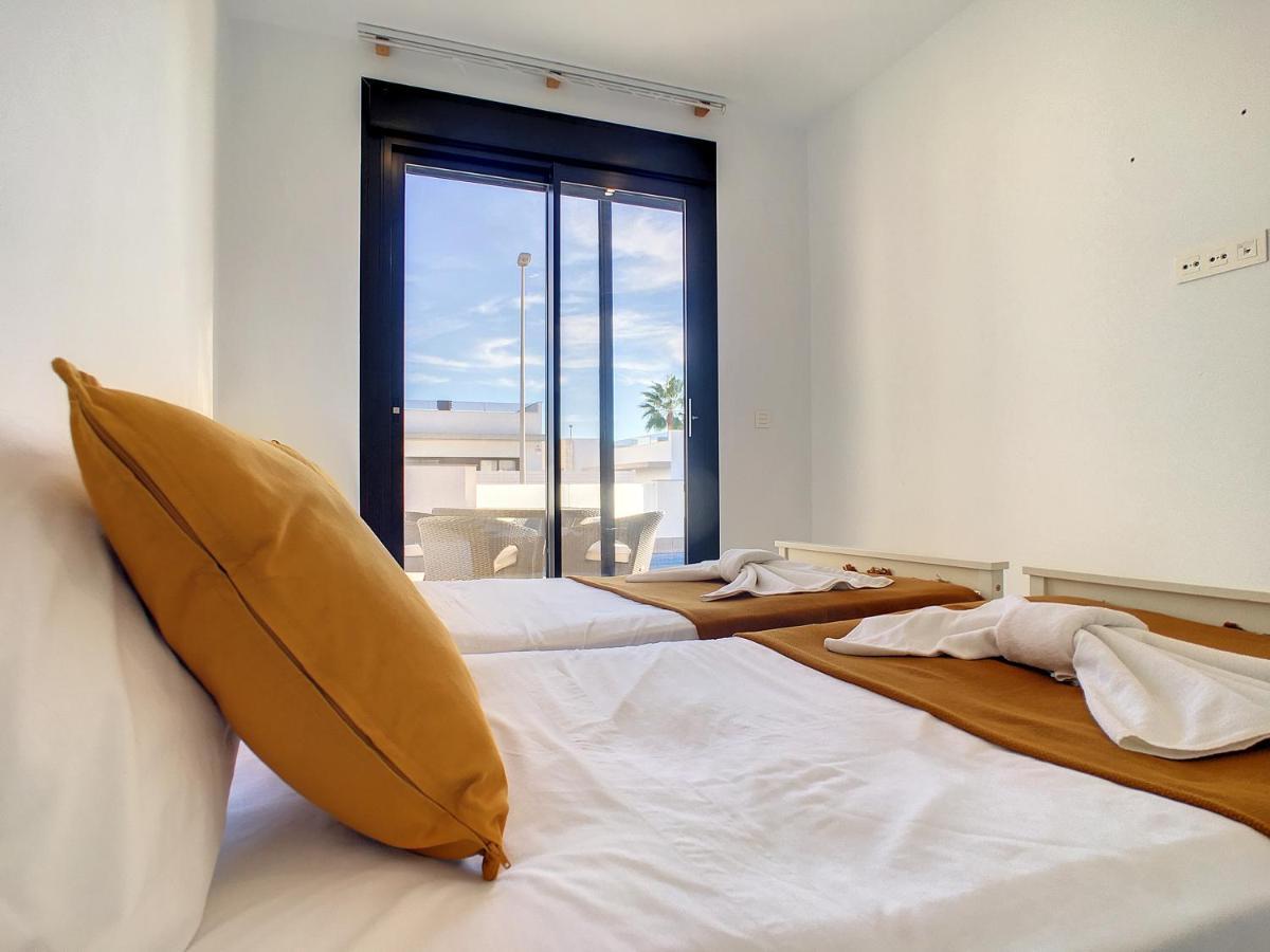 Sur - - 8409 Villa