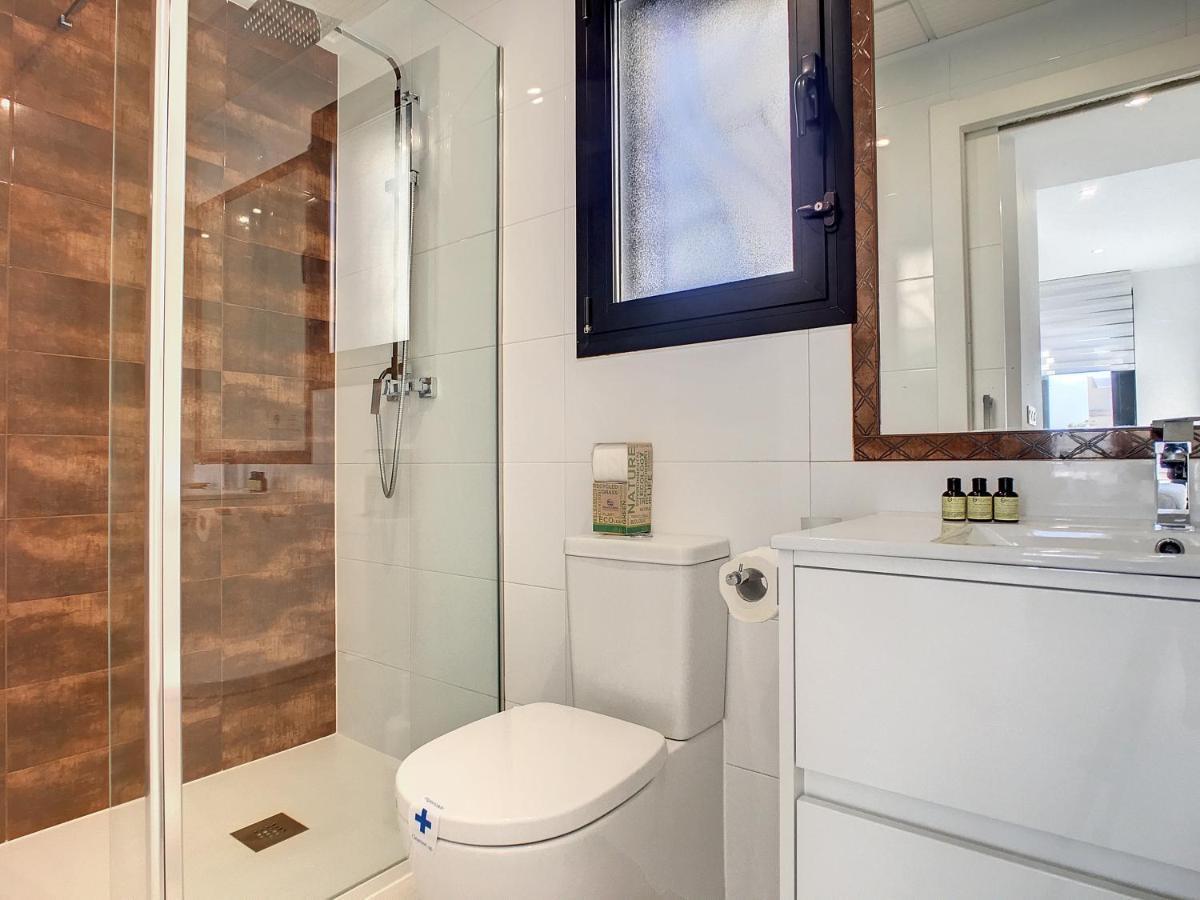 Sur - - 8409 Villa